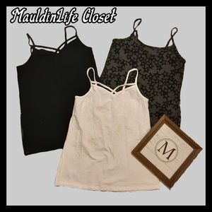 *SOLD* Bundle of Torrid Foxy Camis sz 1